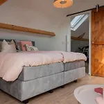 De Zeuven Heuvels Bed and Breakfast *